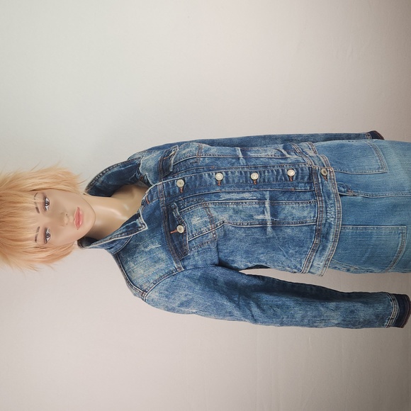 Almost Famous Distressed Denim Jacket Size L - Picture 10 of 17